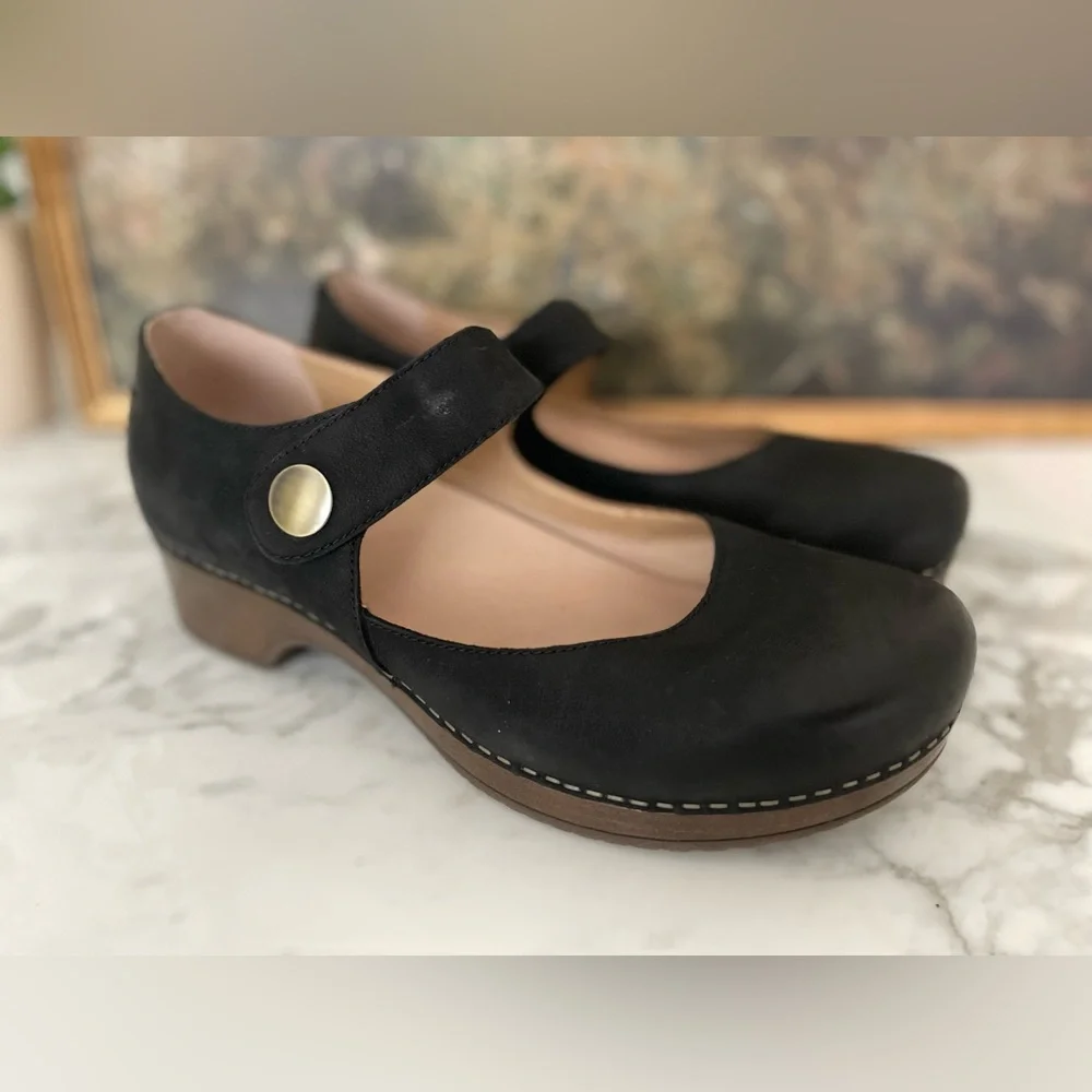 Dansko Beatrice Mary Jane Black Burnished Leather Size 40 - Picture 2 of 11